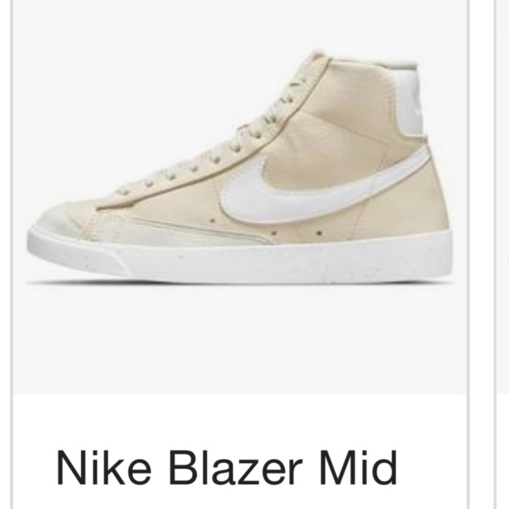 Vintage Nike blazers size 5.5. I’m excellent condition.